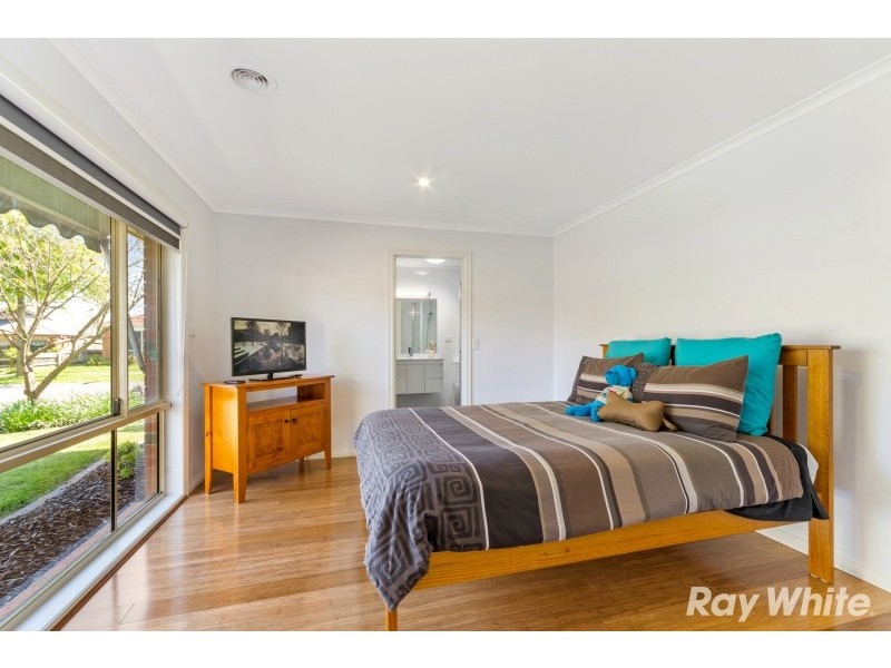 1 Lorikeet Court, Boronia VIC 3155