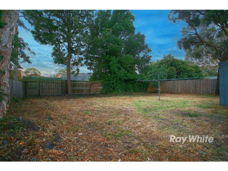 31 Aisbett Avenue, Wantirna South VIC 3152