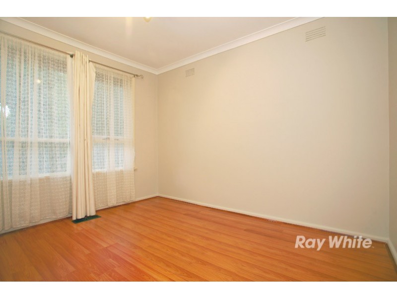 31 Aisbett Avenue, Wantirna South VIC 3152