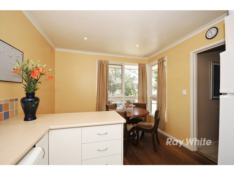 36 Kingloch Parade, Wantirna VIC 3152