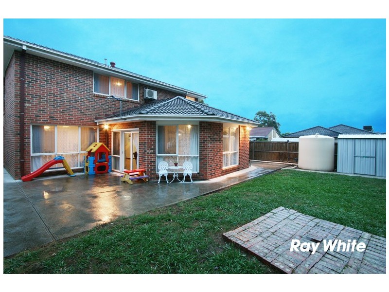 6 Wattlebird Place, Knoxfield VIC 3180