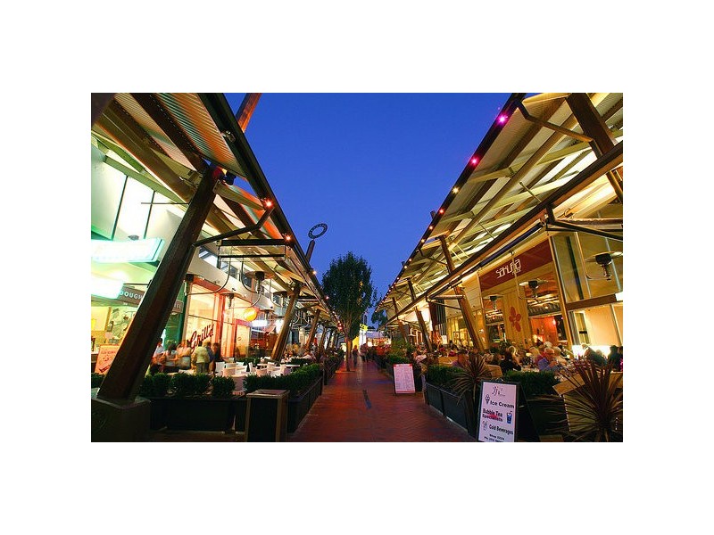 6 Wattlebird Place, Knoxfield VIC 3180