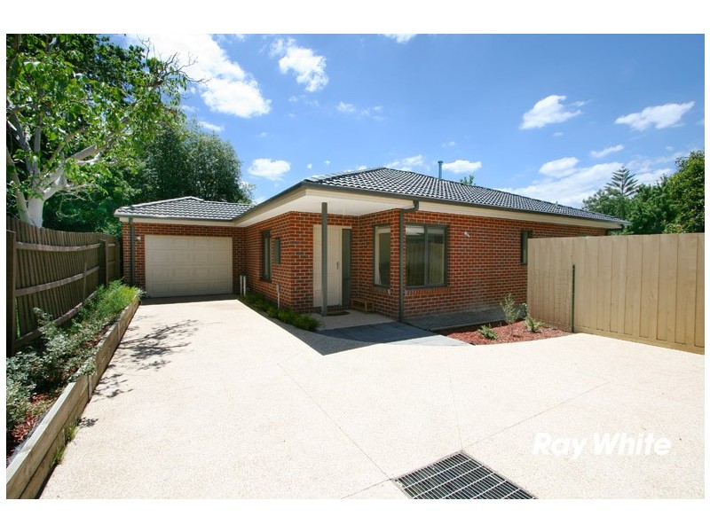 2/19 Monaro Close, Wantirna South VIC 3152