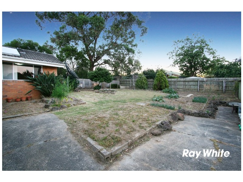 22 Kumala Road, Bayswater VIC 3153