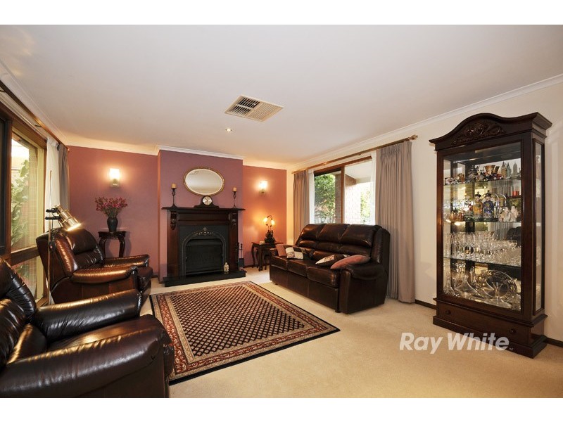 12 Kirrum Close, Wantirna South VIC 3152