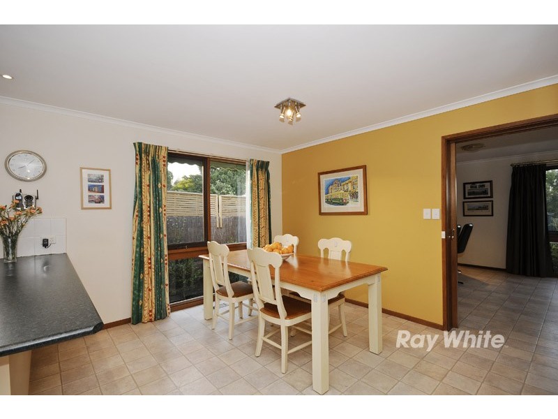 12 Kirrum Close, Wantirna South VIC 3152
