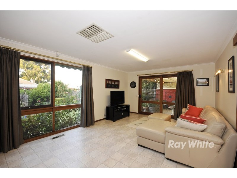 12 Kirrum Close, Wantirna South VIC 3152