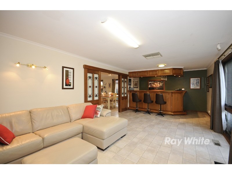 12 Kirrum Close, Wantirna South VIC 3152