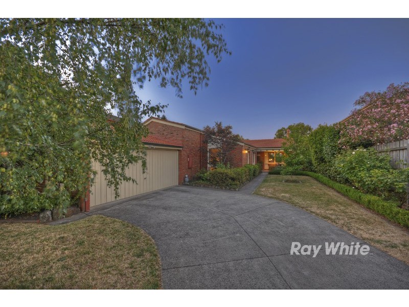 12 Kirrum Close, Wantirna South VIC 3152