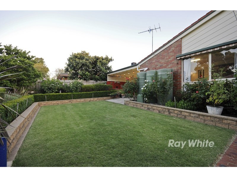 12 Kirrum Close, Wantirna South VIC 3152