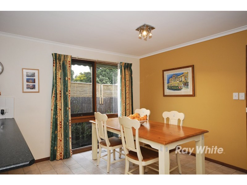 12 Kirrum Close, Wantirna South VIC 3152