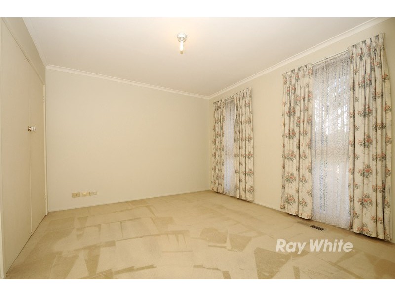 1/23 Allanfield Crescent, Wantirna South VIC 3152