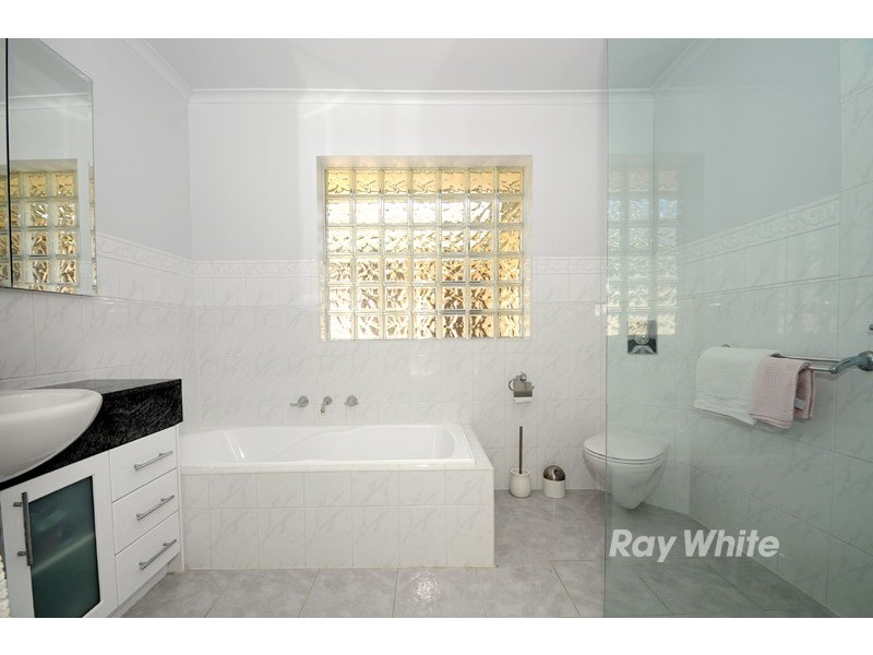 22 Tate Avenue, Wantirna South VIC 3152