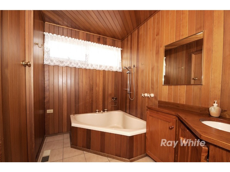 22 Tate Avenue, Wantirna South VIC 3152