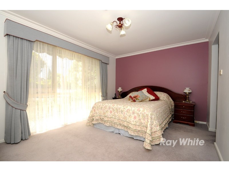 22 Tate Avenue, Wantirna South VIC 3152