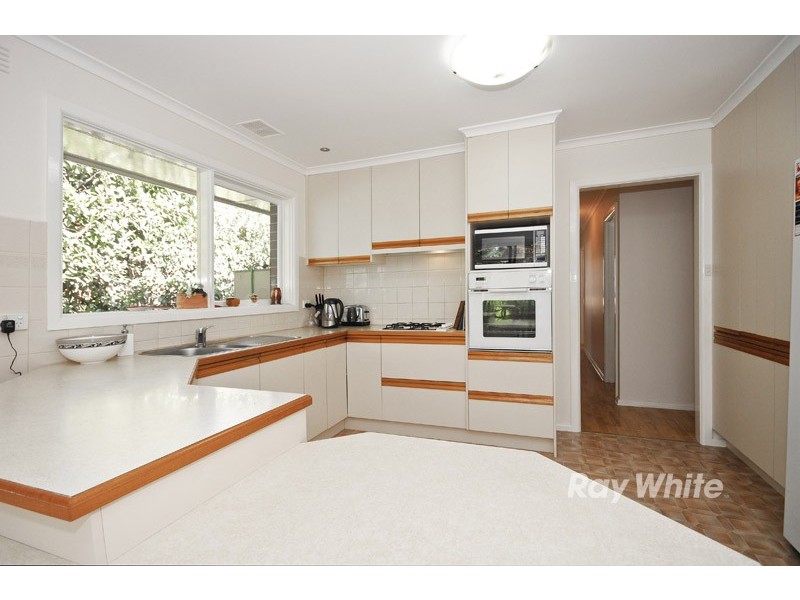 11 Dalpura Drive, Bayswater VIC 3153