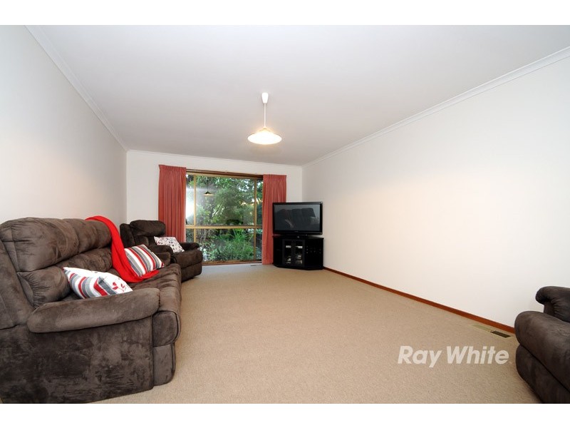 5 Calder Way, Wantirna South VIC 3152