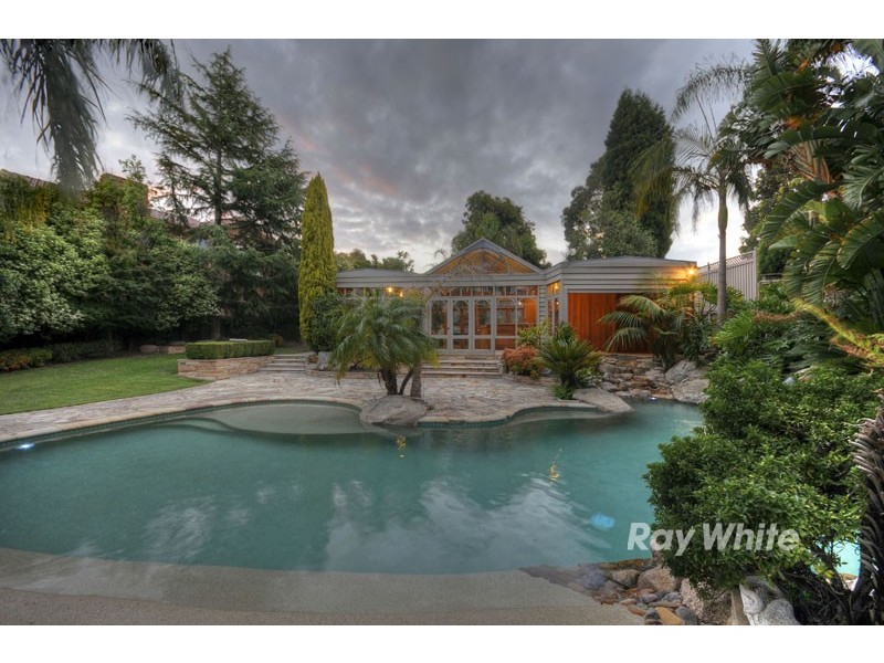 6 Ierina Court, Wantirna South VIC 3152