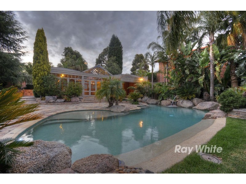 6 Ierina Court, Wantirna South VIC 3152