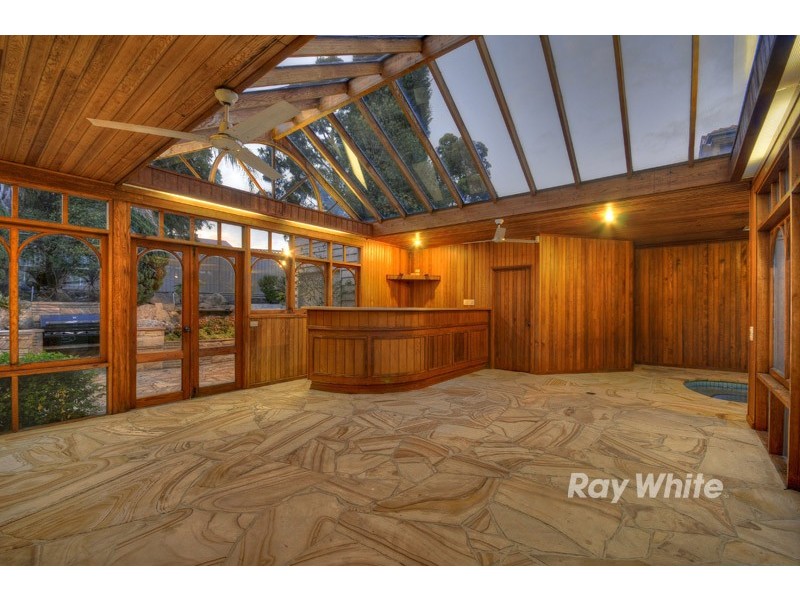 6 Ierina Court, Wantirna South VIC 3152