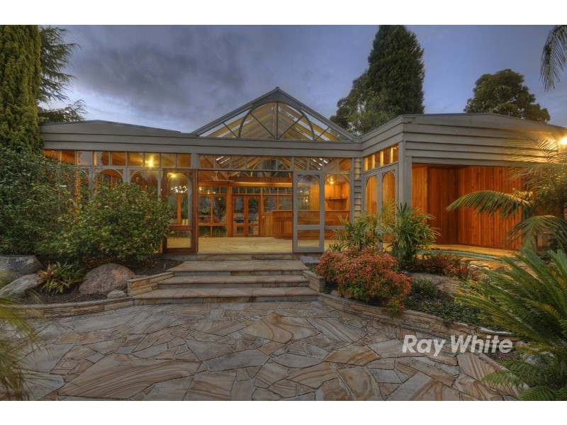 6 Ierina Court, Wantirna South VIC 3152