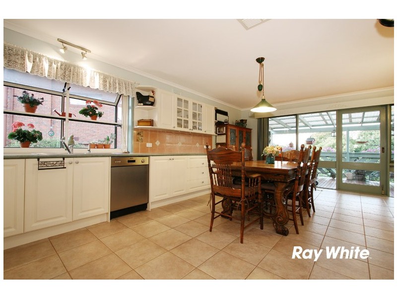 28 Margaret Avenue, Bayswater VIC 3153