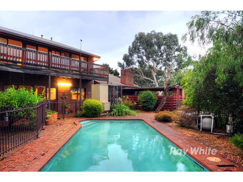 3 Chequers Close, Wantirna VIC 3152