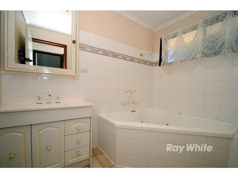 6 Winterton Court, Wantirna VIC 3152