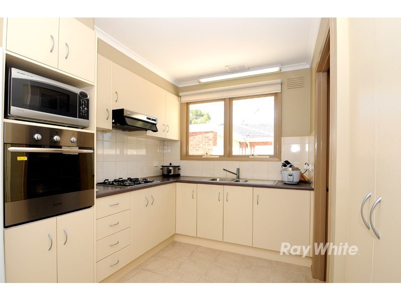 1/17 Fonteyn Drive, Wantirna South VIC 3152