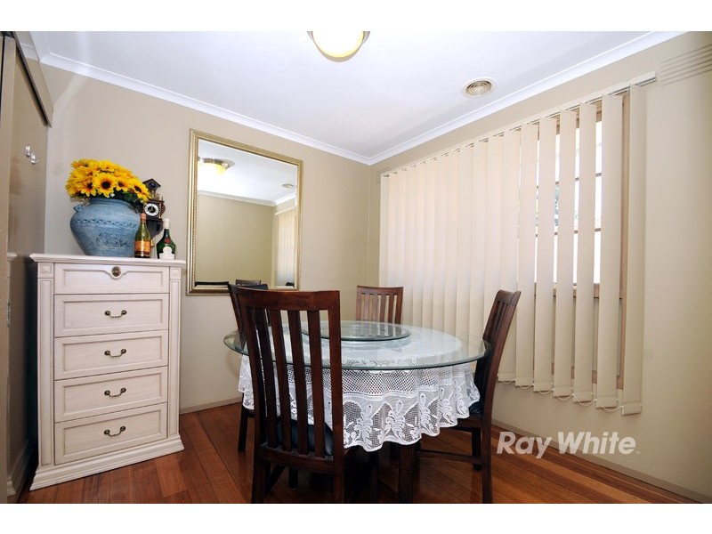 1/17 Fonteyn Drive, Wantirna South VIC 3152