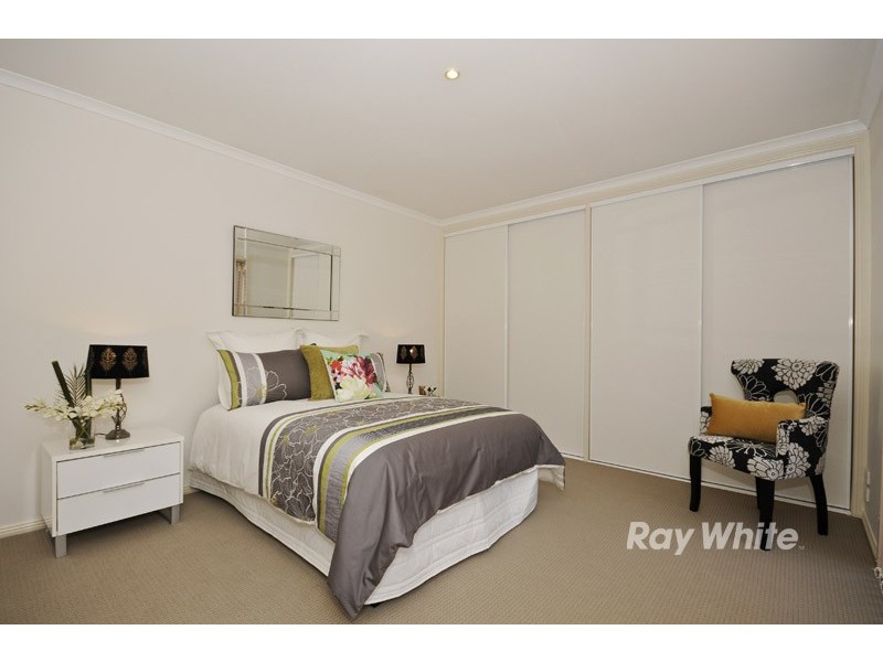 1/8 Mendora Crescent, Wantirna South VIC 3152