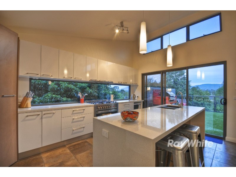 19 Norfolk Avenue, Wantirna South VIC 3152