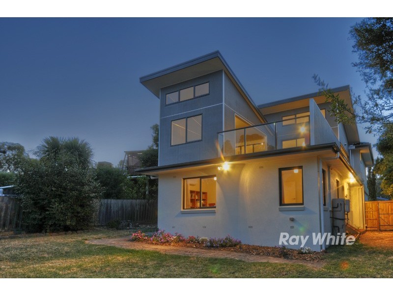 19 Norfolk Avenue, Wantirna South VIC 3152