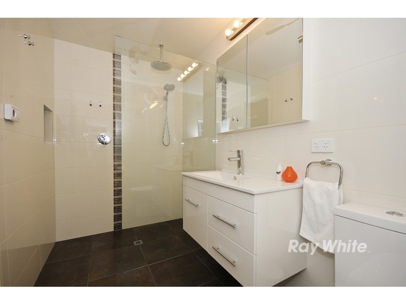 19 Norfolk Avenue, Wantirna South VIC 3152