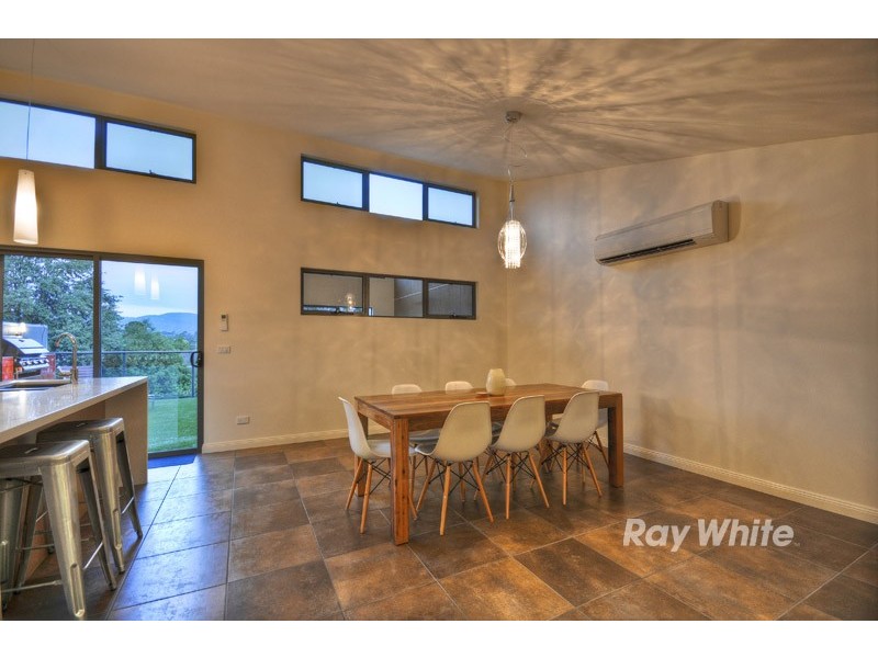 19 Norfolk Avenue, Wantirna South VIC 3152