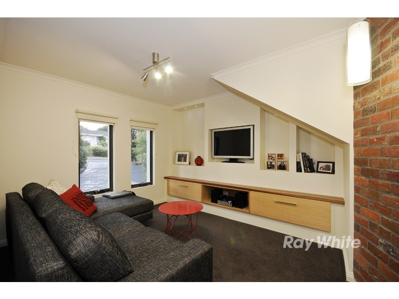 19 Norfolk Avenue, Wantirna South VIC 3152