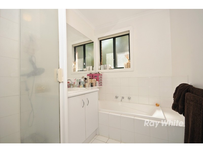 2/15 Lewis Road, Wantirna South VIC 3152