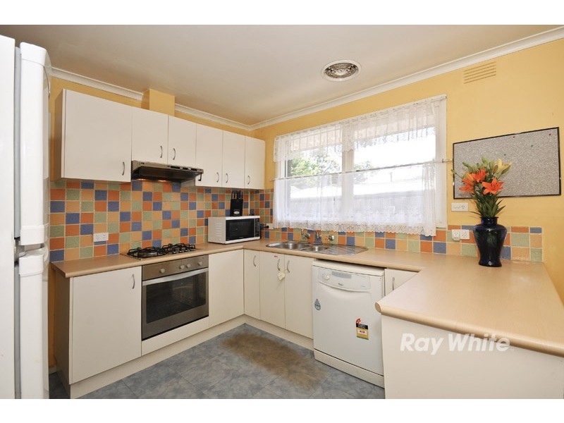 36 Kingloch Parade, Wantirna VIC 3152