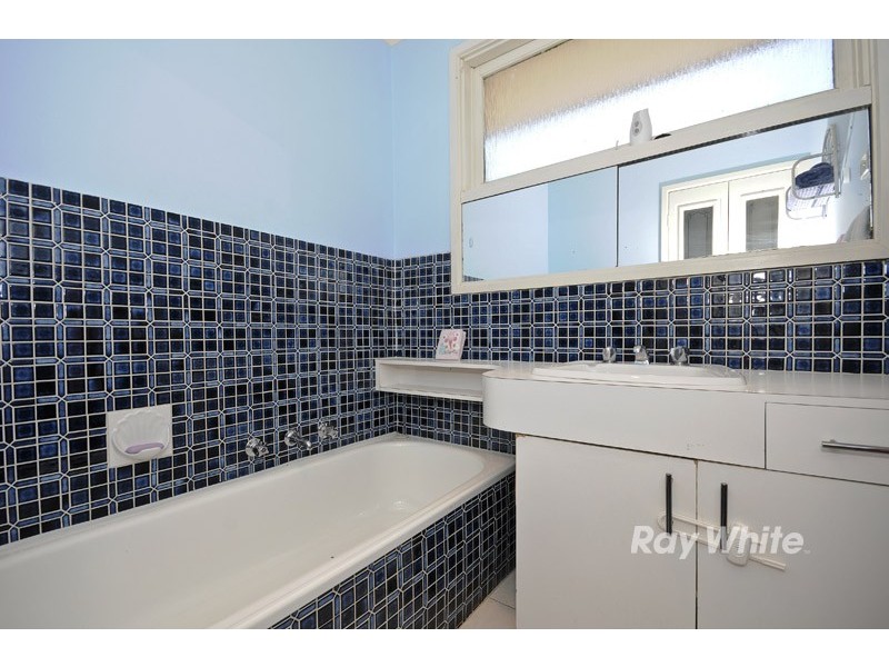 36 Kingloch Parade, Wantirna VIC 3152