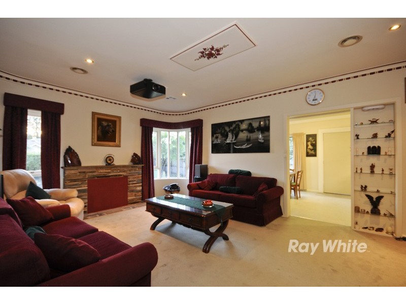 50 Coromandel Crescent, Knoxfield VIC 3180