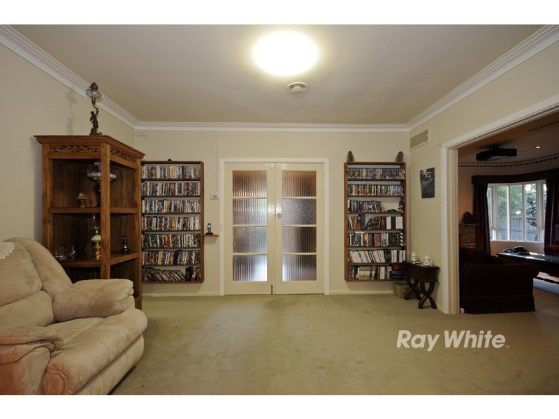 50 Coromandel Crescent, Knoxfield VIC 3180