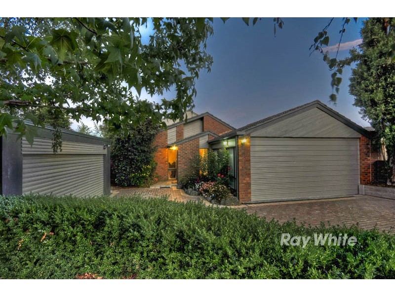 13 Renou Road, Wantirna South VIC 3152