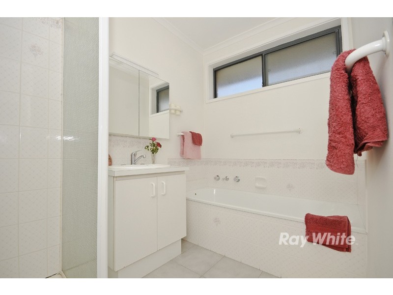 19 Wildwood Grove, Ringwood VIC 3134