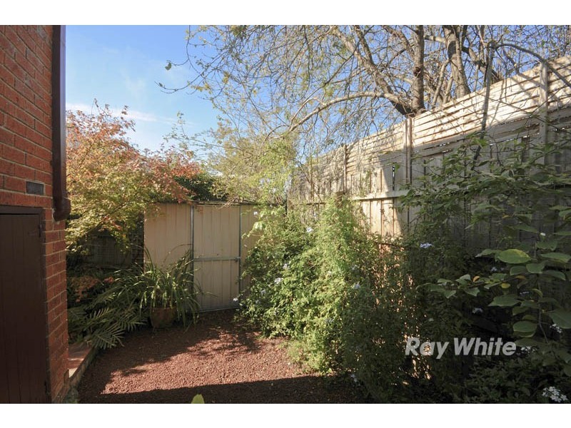 19 Wildwood Grove, Ringwood VIC 3134