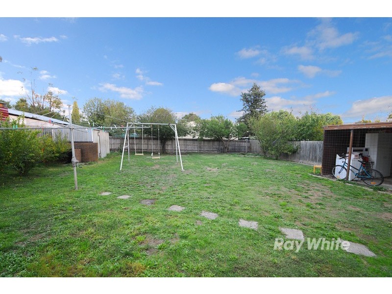 16 Beverley Street, Scoresby VIC 3179