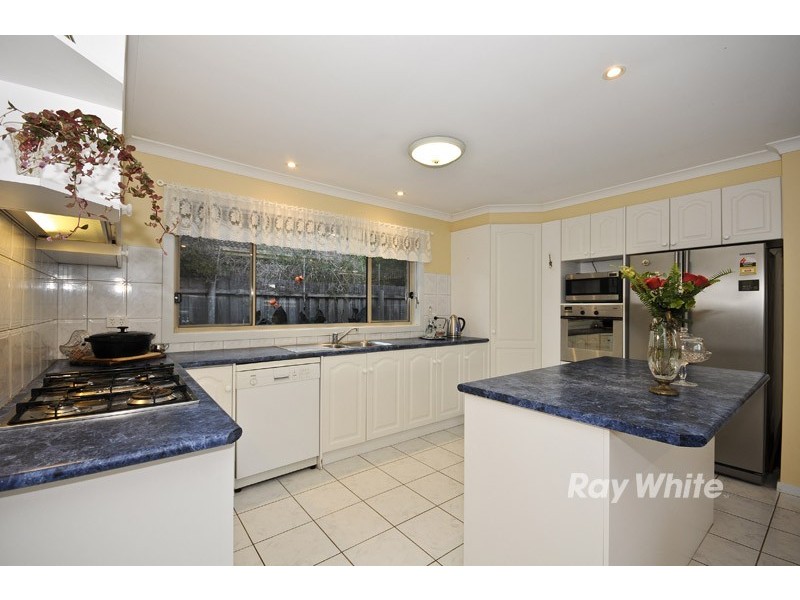 2 Justin Court, Wantirna South VIC 3152