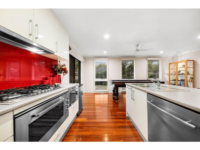 5 Duntroon Drive, Wantirna VIC 3152