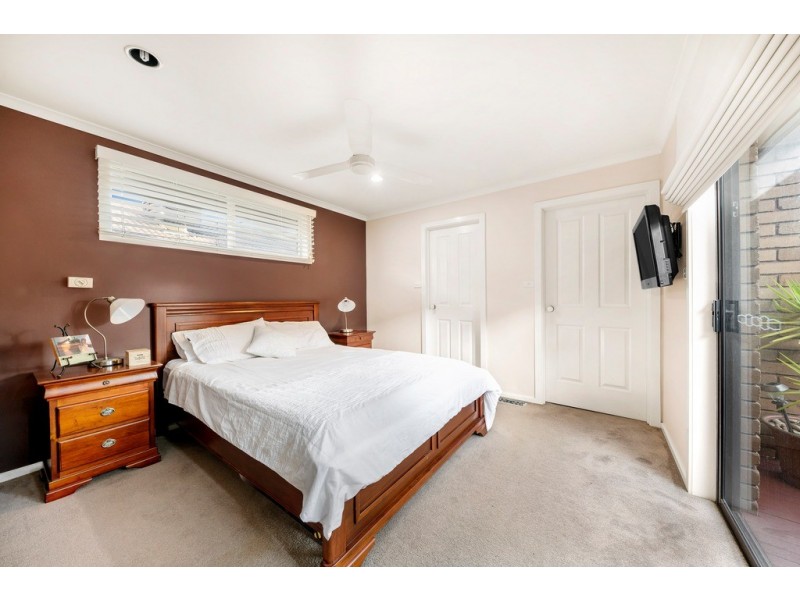 5 Duntroon Drive, Wantirna VIC 3152