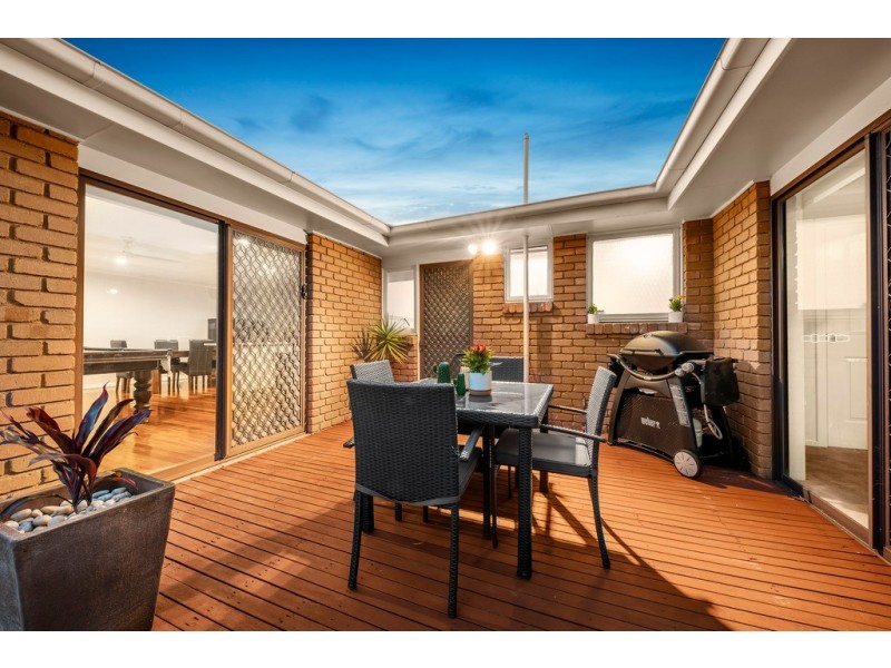 5 Duntroon Drive, Wantirna VIC 3152