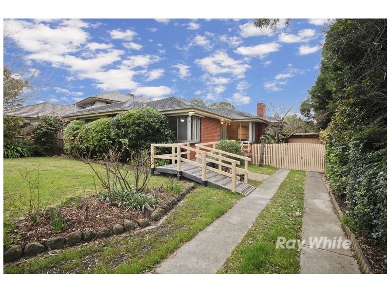 2 Hertford Court, Wantirna South VIC 3152